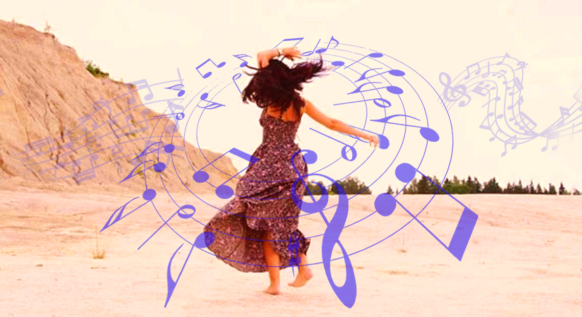 Donna in Love Dancing in the Sun