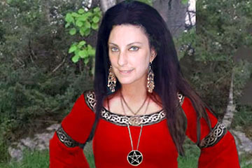 Donna Darkwolf - the Crimson Priestess